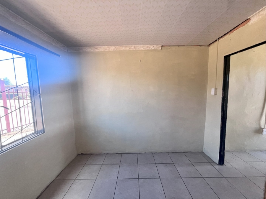 3 Bedroom Property for Sale in Bloemside 2 Free State